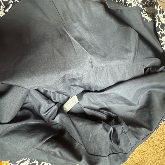 Ann Taylor Navy and White Patterned Peplum Hem Skirt - Picture 12 of 14